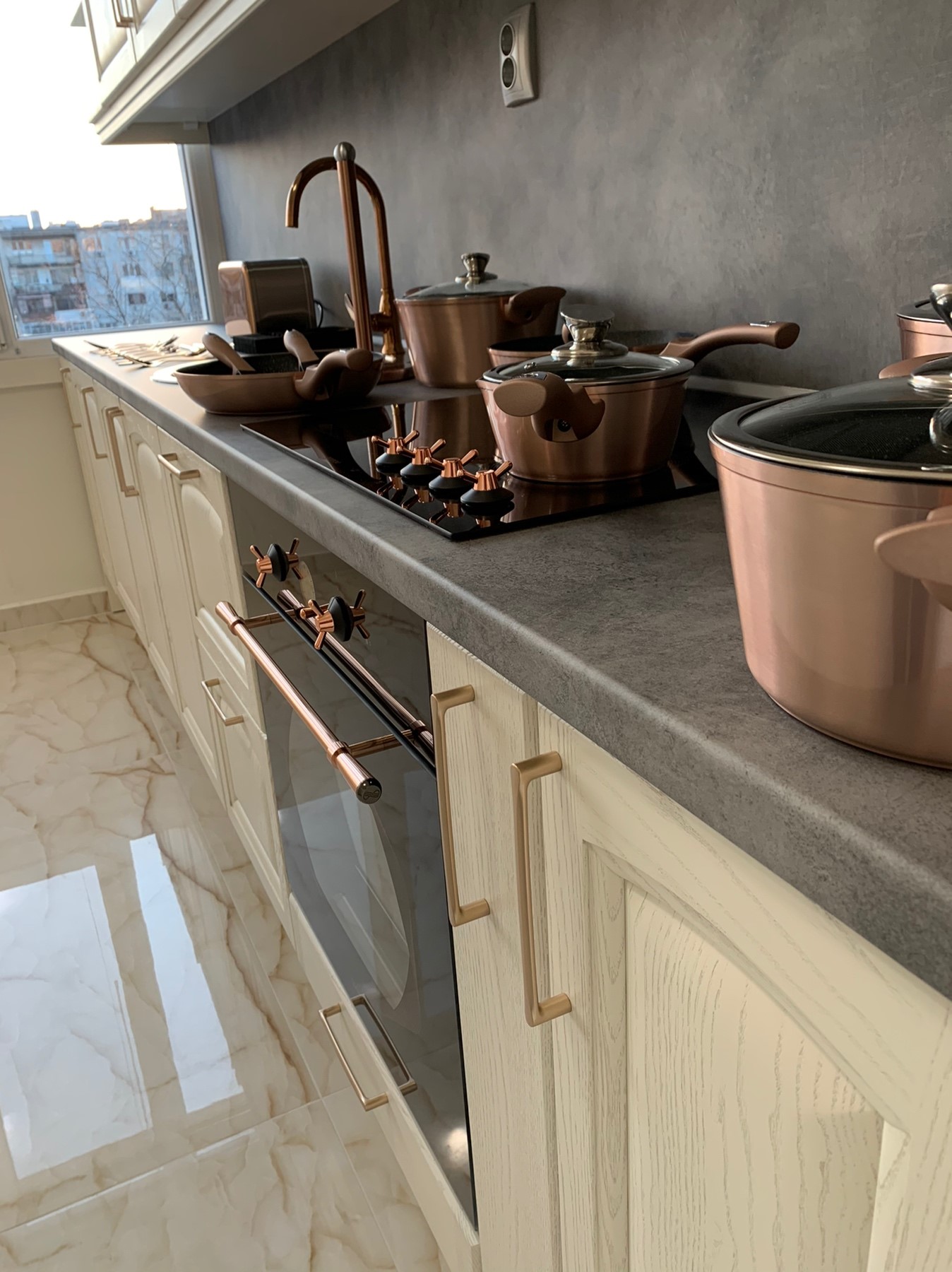 Кухни по поръчка – проект 105 Апостола на Реалноста от СИДИ СТИЛ